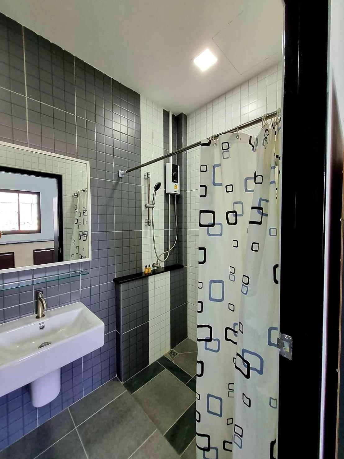 Aqua Residences อควา เรสซิเดนซ์ ห้องพักใหม่ให้เช่า ติดรถไฟฟ้าสถานีวุฒากาศ Bangkok Exterior foto